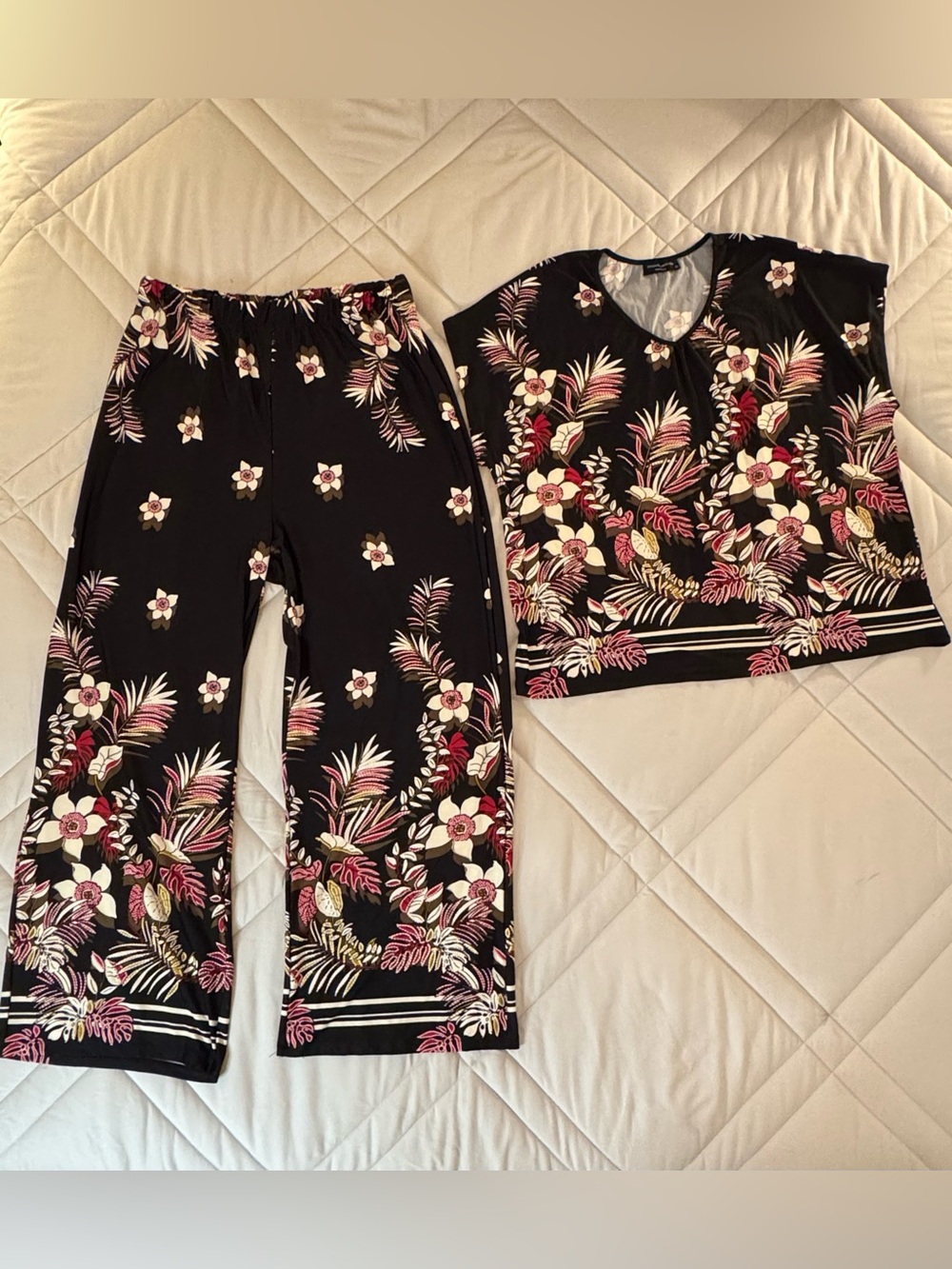 Modern Attractions Black Floral Lounge Set - Tropical Print Top & Pants Size 1X